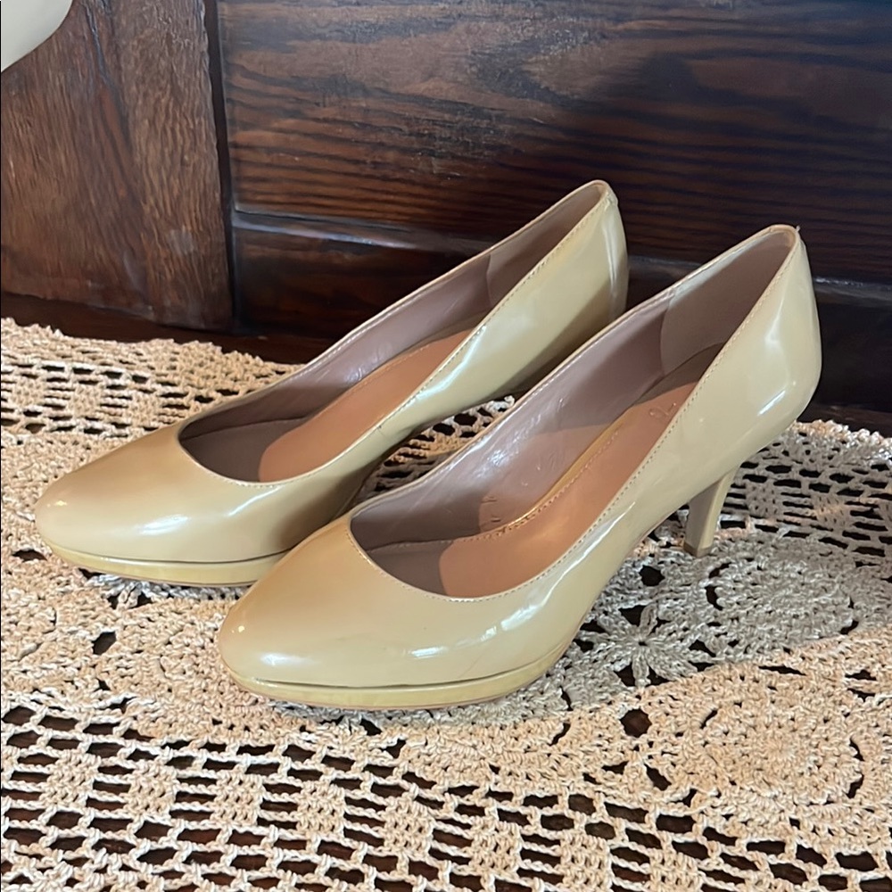 Vince Camuto Elegant Women's Nude Heels